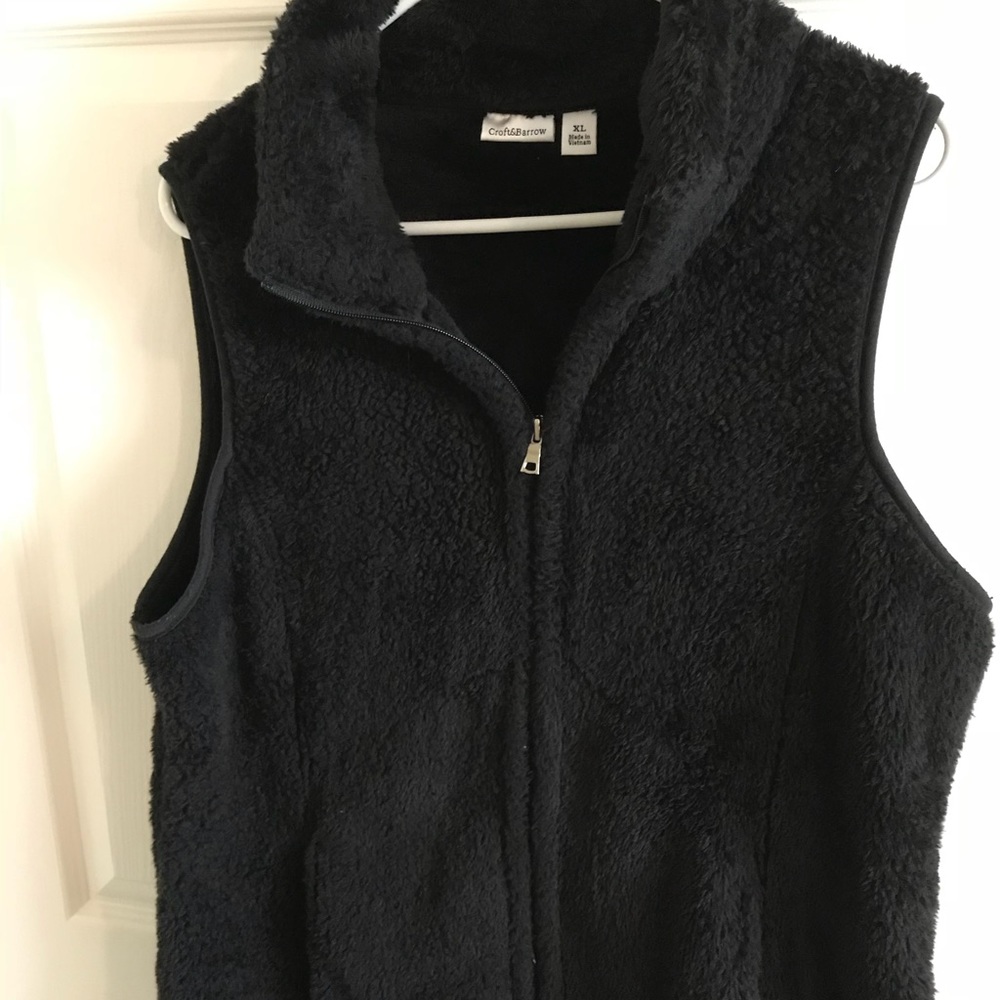 Croft &Barrow soft fuzzy vest